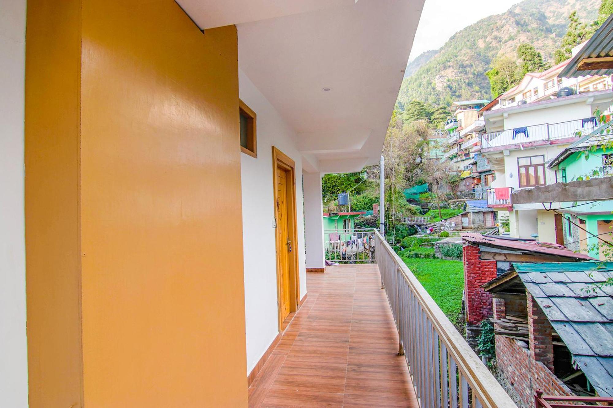 Fabhotel Ayana Inn Дармсала Екстер'єр фото